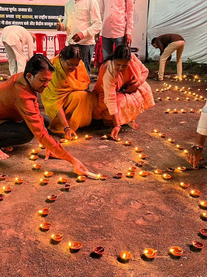 आशीर्वाद का दीप प्रज्वलन से रोशन हुआ सेवा और जनभागीदारी का संकल्प